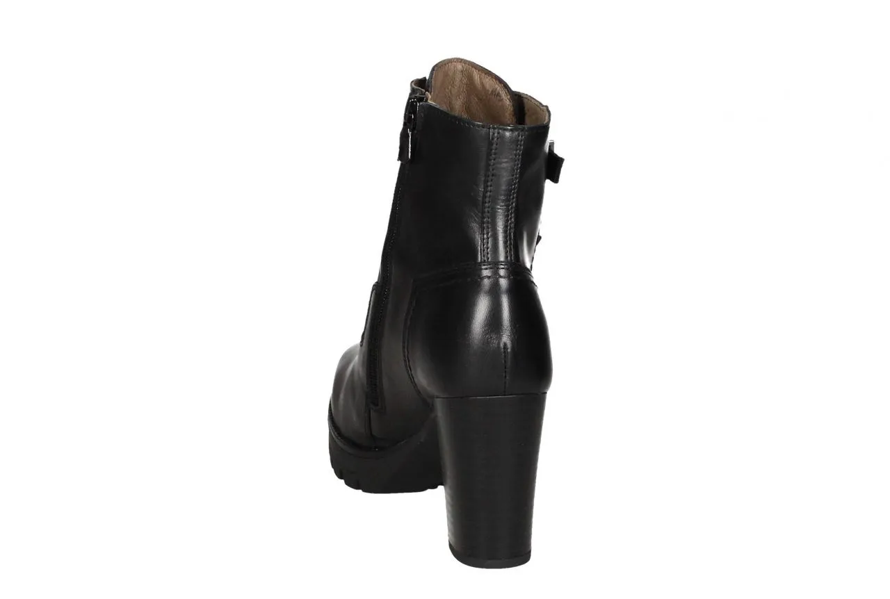 Bota Cordon Piel Negro Hebilla Lateral y 2 Tachas