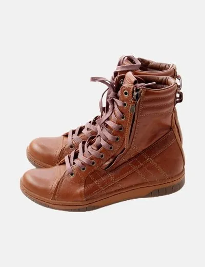 Diesel Bota marrón de piel lace up