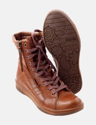 Diesel Bota marrón de piel lace up