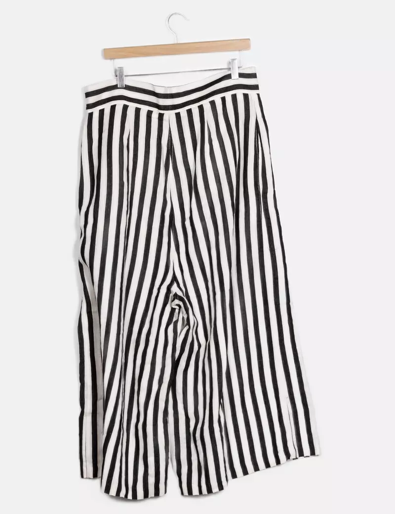 H&M Pantalones de tela Fluido