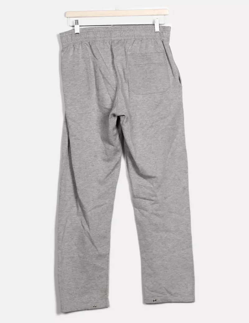 Nudos Pantalones de chándal y joggers Rectos