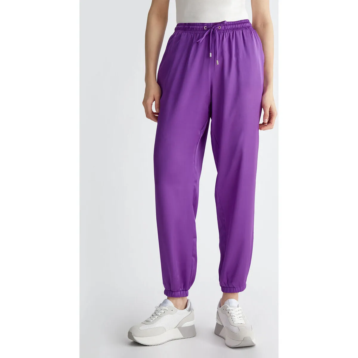 Pantalón de chándal violeta de raso