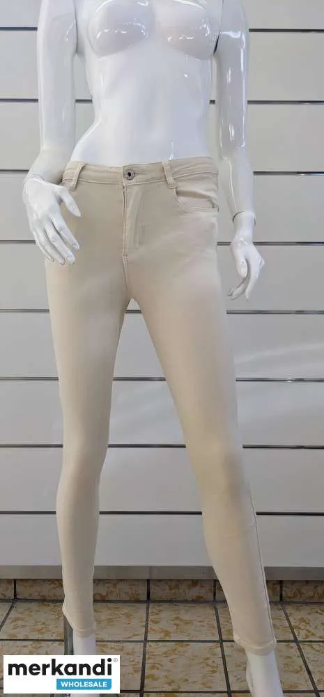 Stock de pantalones de mujer varios modelos